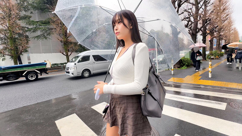 【デカパイスラ女子】＃ネバネバ粘着追跡＃ストラップ喰い込む巨乳観察＃捕獲連れ込みキメ生刺し＃乳汚し - サンプル画像 - 4