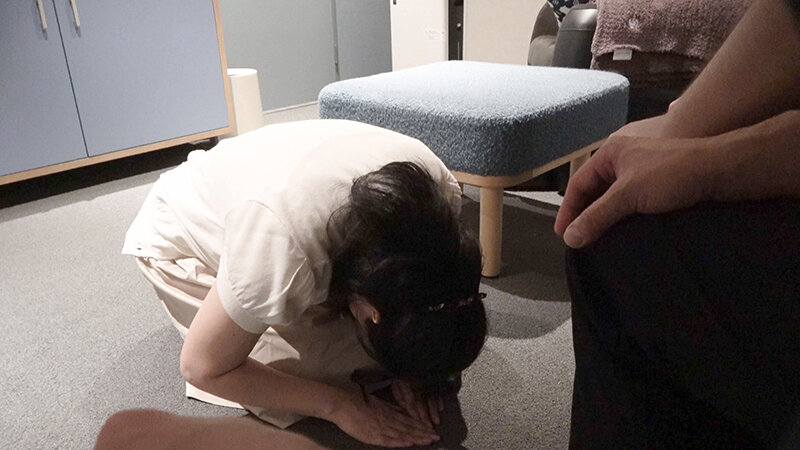 夫に内緒で輪●サークルに応募してきた清楚系ムッツリ美人奥様（投稿ネーム◎美鈴） - サンプル画像 - 4