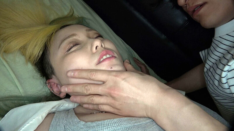 暗闇連れ込みSEX 巨乳が過ぎるド派手美女、おっぱい使いまくりセックス。爆ぜる巨乳の恵体 ネネさん - サンプル画像 - 2