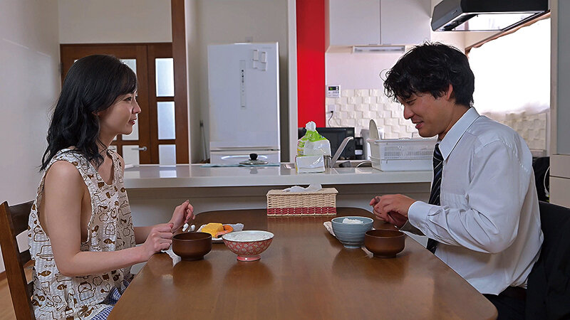 民泊ダブルブッキング 一つ屋根の下で惹かれあう二人 美ノ嶋めぐり - サンプル画像 - 12