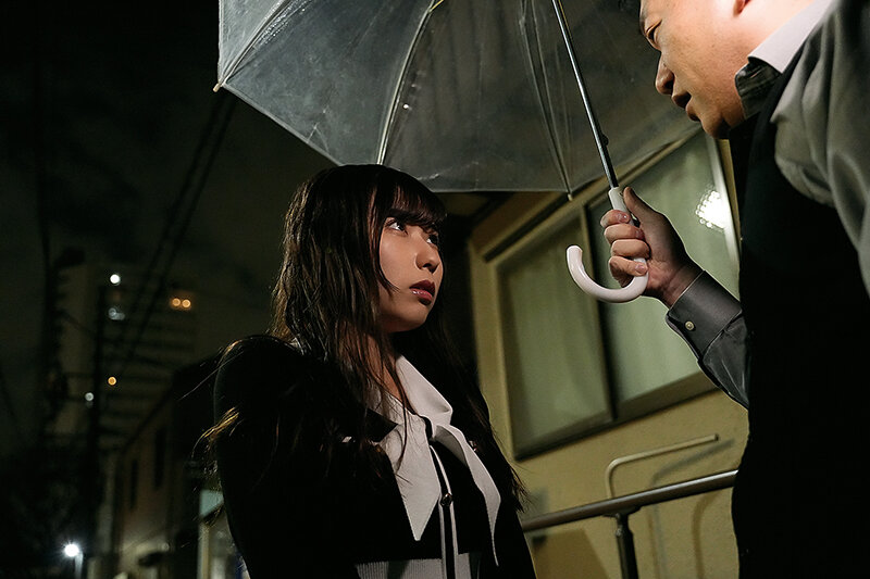 雨の日が私のマゾ記念日 旦那に捨てられ、元バイト先のマスターに服従を乞う私 逢沢みゆ - サンプル画像 - 3