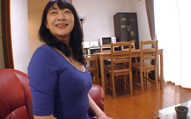 嫁の母の着替えを偶然目撃してしまった事がキッカケで、婿は熟女特有のイヤらしい身体に我慢できずに。。。240分 - サンプル画像 - 17