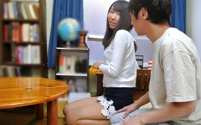 子供部屋おじさん（35歳無職の息子）を性処理する義母 森田紅音 - サンプル画像 - 9