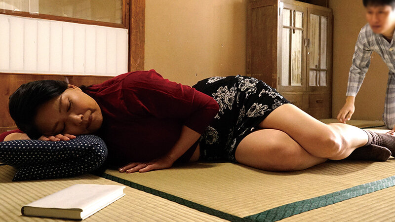 誰にも言えません… 墓まで持ってゆく秘密の情事6 愛する息子と禁断の快楽に堕ちていく…【中出し近親相姦】五十路母12人4時間 - サンプル画像 - 1