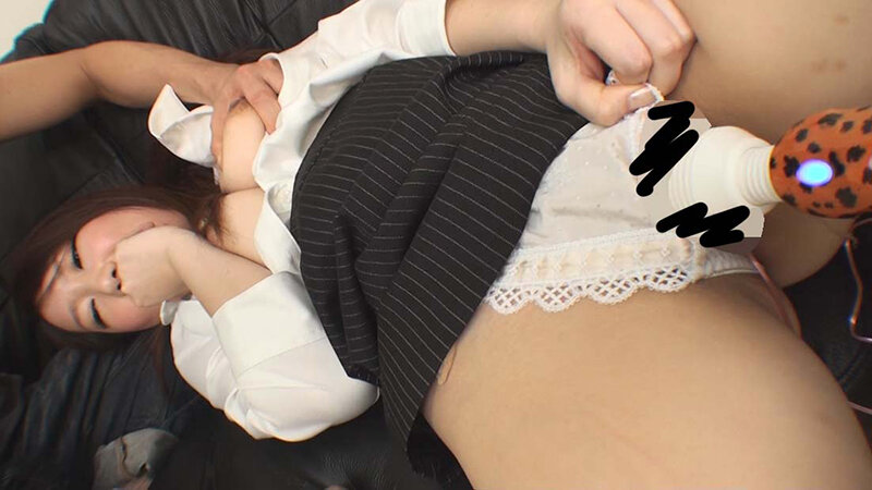 就活JD初めてのセクハラ体験 裏口就職の手口を指南！？甘い話にノセられたチョロすぎ素人 ナンパ中出し12人4時間 - サンプル画像 - 13