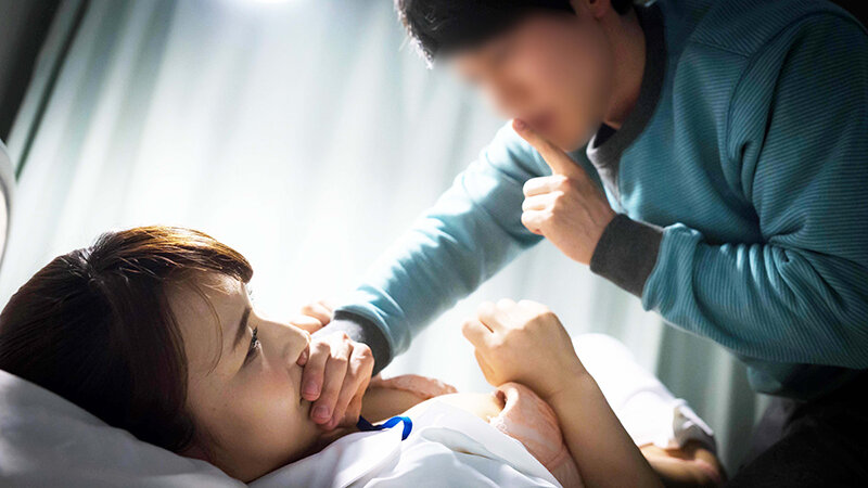 声の出せない状況で…絶頂するオンナたち おかしくなるほど気持ちイイのに…漏れ出る喘ぎ声を必死に堪えながら悶絶…イキまくり！12人4時間3 - サンプル画像 - 11