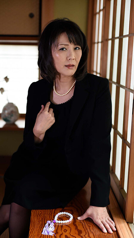 艶やかな黒髪と肉感溢れる芳醇ボディ！ 極フェチエロ美熟女12人4時間3 - サンプル画像 - 1