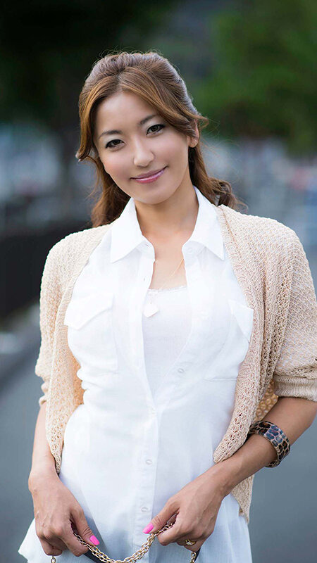 ラグジュアリーエロス 清楚で品良くセレブな熟女たち ナンパ中出し12人4時間SP14 - サンプル画像 - 1