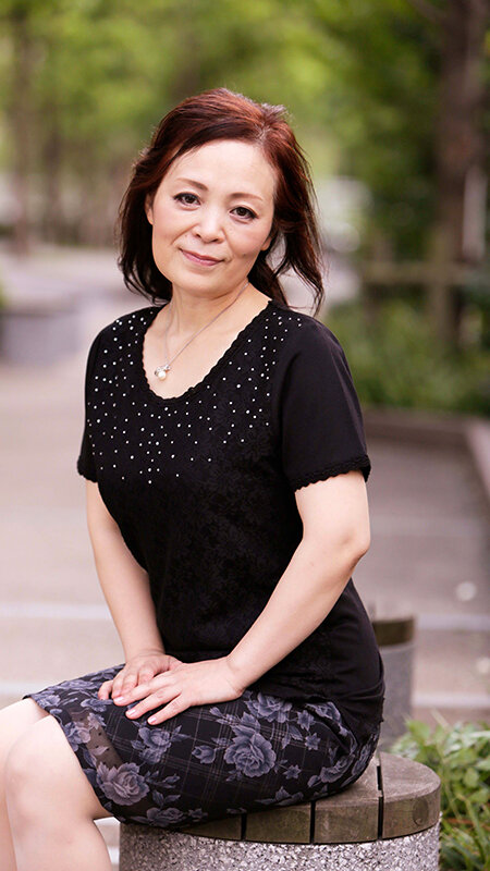 熟年世代の奪い愛 見え隠れするオヤジの下心 誘惑と葛藤に揺れる美しき人妻たち 秘密と不貞の物語 8話4時間 - サンプル画像 - 4