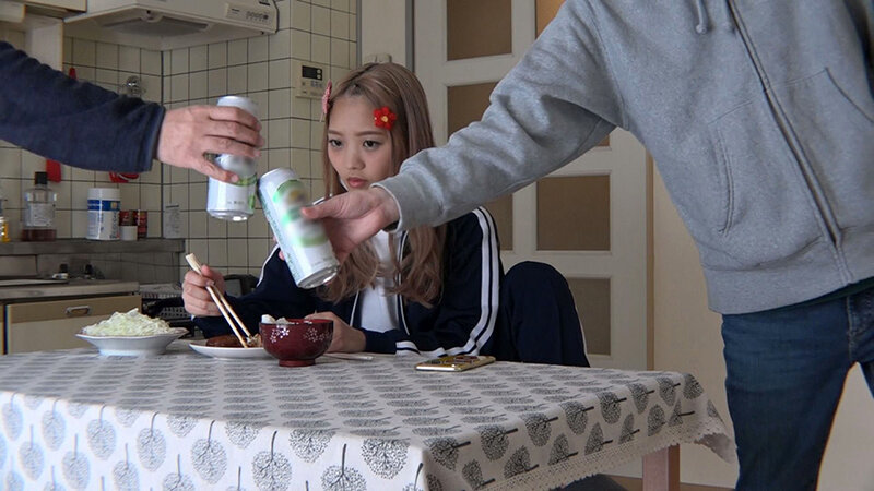 すんごい炉利、見っけ！ド田舎のクソ生意気な金髪ヤンキー娘ゆかぽん クソ生意気だけど、Hになると目がトロンしてフニャフニャになるツンデレなガキんちょにオジさん一同大興奮だしん - サンプル画像 - 2