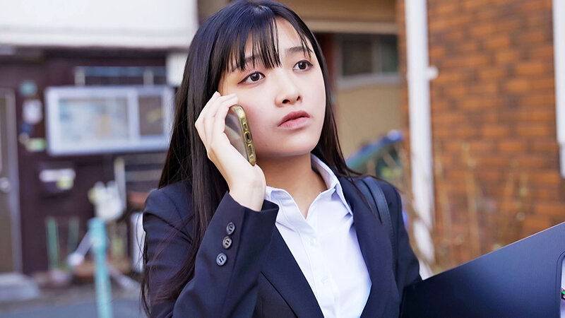 上納システムの餌食になった新卒不動産営業OL 賄賂は未発達の新鮮なアナル！怒涛の3Pで調教イラマ 3穴ブッ挿し中出し！絶望白目絶頂メス奴●堕ち アナル美少女いくら 海野いくら - サンプル画像 - 2