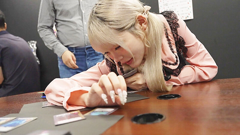 キモオタの性処理係 カードゲームで負けてオタク達のいいなりオナホとなったオタサーの姫 れい 美澄玲衣 - サンプル画像 - 7