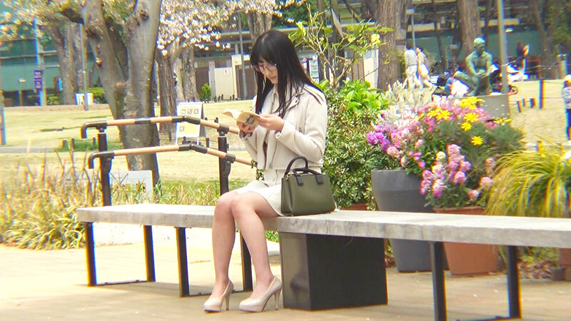 完ナマSTYLE@みほ いつも公園で読書している清楚美女は犯●れたい願望のあるむっつり妄想女子 雪代美鳳 - サンプル画像 - 1