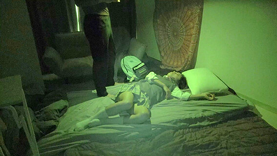 つきまとい06 まだちいさいのに化粧を覚えてスカートも短く色づき始めたチビギャルを何日もかけて盗撮しながらつきまとい睡眠強●、通学路で買い食いする校則違反をする悪ガキを電車で痴●し粛清連れ込み監禁強●記録 - サンプル画像 - 2