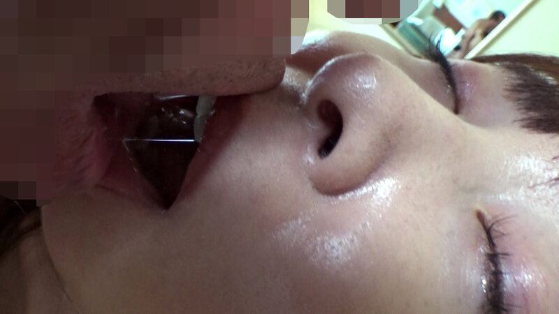 不倫パパ活で性欲を満たす不貞セックス好きの人妻 みらいさん（24）【ちっぱい若妻がオヤジに濃厚ご奉仕からマジイキ！】 堂本未來 - サンプル画像 - 12
