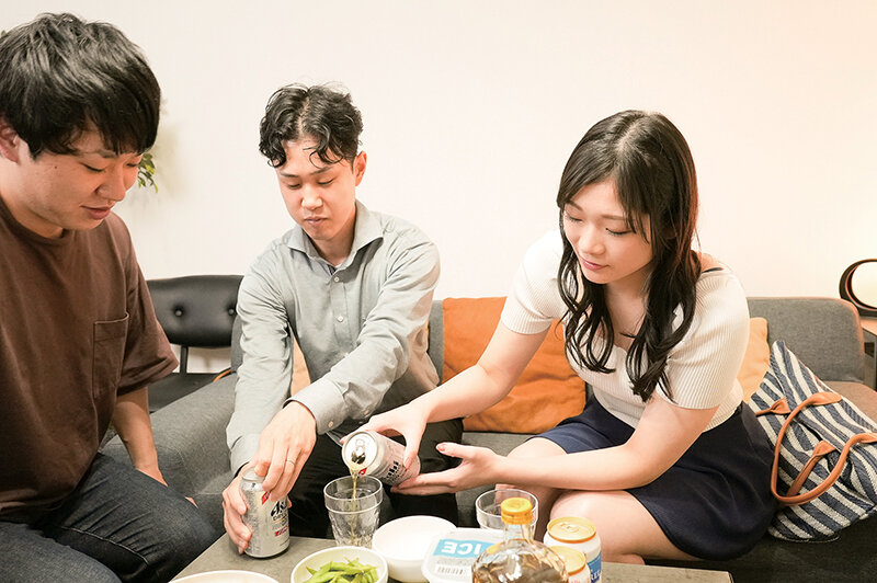 離婚した夫の友人は大学時代の元恋人。開けてはいけないパンドラの箱を開け堕ちてしまったくびれ際立つ高身長人妻 滝ゆいな - サンプル画像 - 10