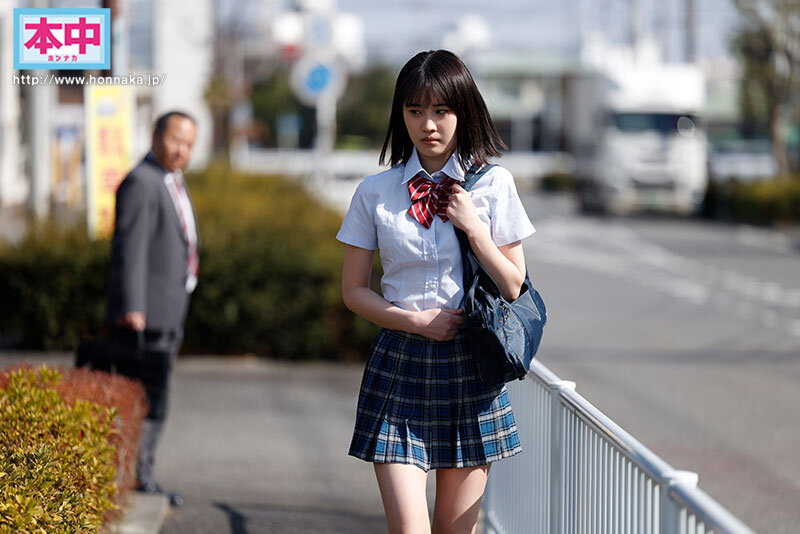 学生時代の電車痴●オヤジが母親と再婚ー。 その日から来る日も来る日も言いなり制服中出しペットにさせられて…。 乃々瀬あい - サンプル画像 - 1