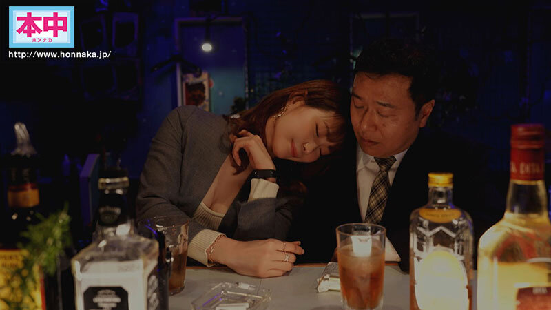 キミは私に堕とされたい 既婚者男性と知るとゼッタイに不倫中出しで沼らせてくる美人社員 美谷朱里 - サンプル画像 - 7