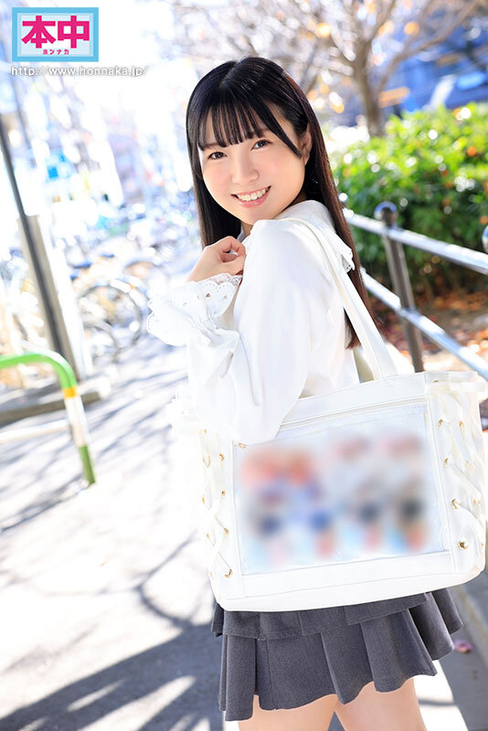 週4で池袋ア●メ●トに通うアニメ・ゲーム BL大好きオタク女子 経験人数は2人だけど二次創作アニメで蓄えた性の知識を活かして中出しAV DEBUT 桜かな - サンプル画像 - 1