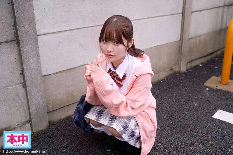 「先生、ウチを孕ませて？」耳元で背徳ささやき中出し懇願する都合の良いギャル生徒に乳首こねくり騎乗位で不倫中出しキメこんだ俺（教師） 鈴の家りん - サンプル画像 - 1