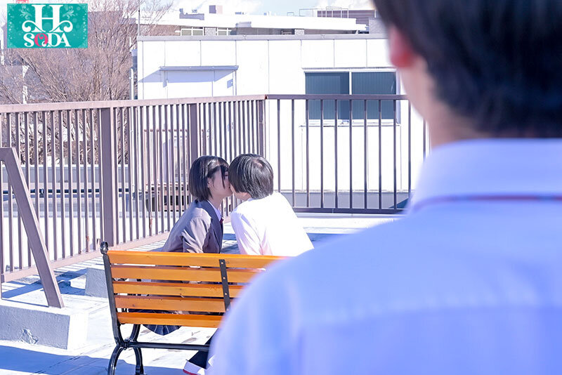 君が告白を手伝ってと言ったあの日を忘れない。両想いだった僕らはすれ違い、別々の男女と付き合い、心から叫んだ。 虹村ゆみ - サンプル画像 - 4