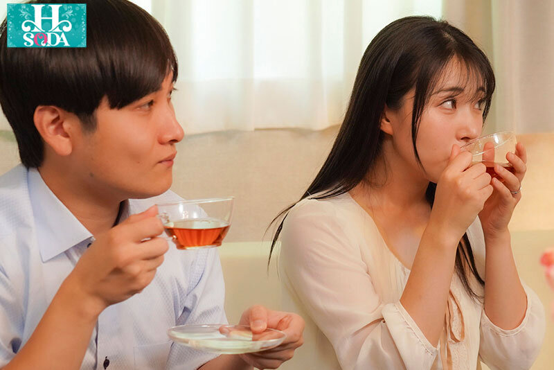 マジックミラーNTRエステ 隣で美乳スレンダーな彼女が寝取られているのに、僕は巨乳お姉さんの凄テクに抗えず、生中セックスしてしまった。 百永さりな 皆月ひかる - サンプル画像 - 5