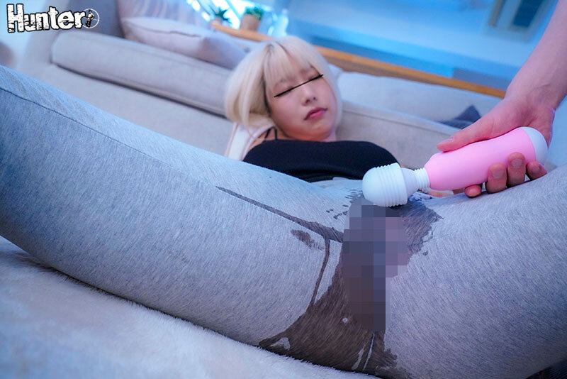 催淫ガス強●スプラッシュ発情空間～突然出来た可愛すぎる3人の巨乳義姉を催淫ガスで充満した部屋に閉じ込めて強●発情～ - サンプル画像 - 6