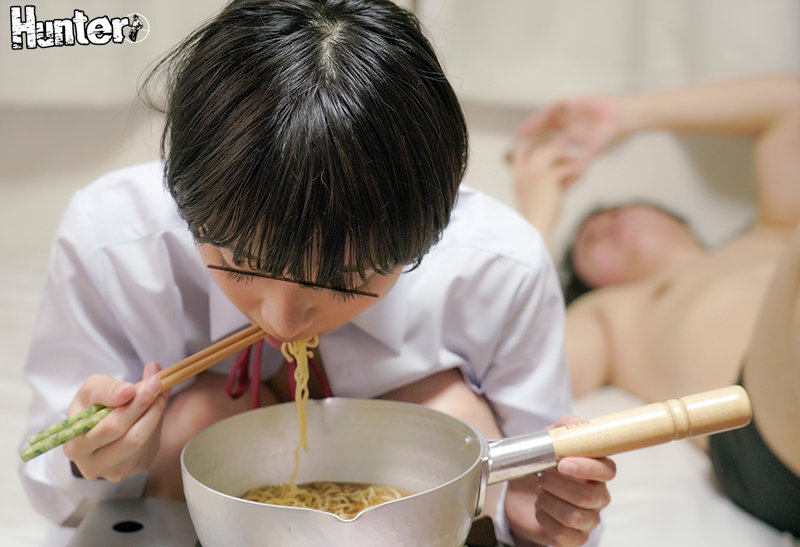 わたしなんてどうなったっていいか…人生に絶望し未来に何の希望も抱かない自暴自棄女子○生はおじさんにされるがまま何度も何度も抱かれまくる - サンプル画像 - 11