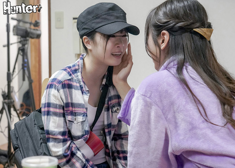 超絶可愛くて気の弱いボーイッシュ新人ADをAV現場の常識と偽ってとにかくセクハラしまくって最後にはヤル！2 - サンプル画像 - 19