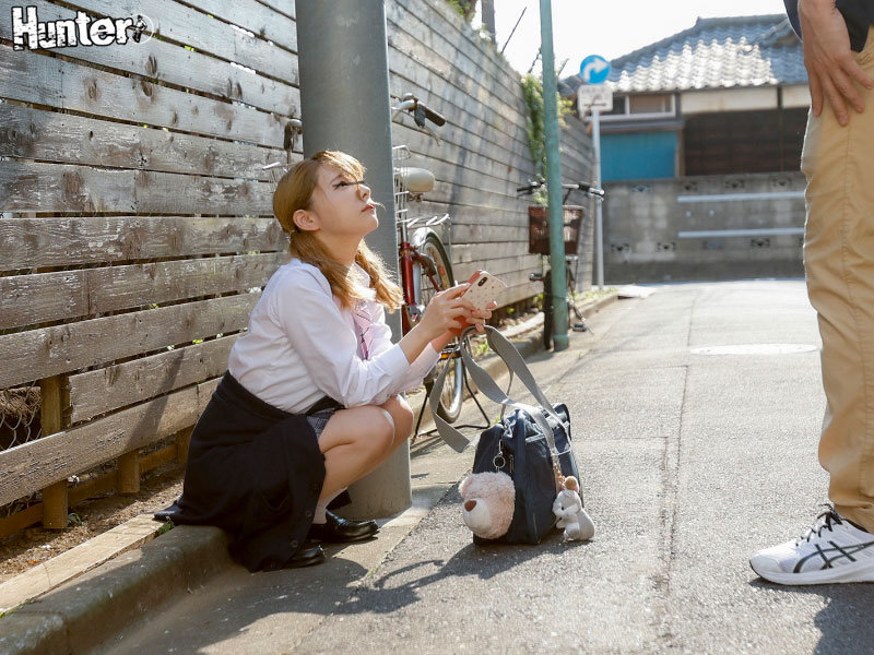 パンツを売るだけのはずが、誰もいない所に連れ込まれて無理矢理犯●れた女子●生 - サンプル画像 - 1