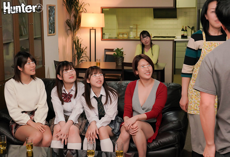 義姉、妹、姪っ子、従姉弟たちと密かに四股かけているボク。2 結局バレてまさかの全員中出し！この状況を見た幼馴染も参加してきてハーレム状態に！ - サンプル画像 - 12