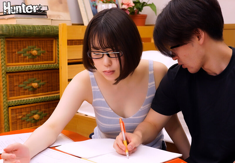 「起きちゃった？お願いこのまま挿れさせて今日だけ…」3年以上セックスしていない超欲求不満の巨乳過ぎるお姉ちゃんが禁断の近親相姦で中出し強要2 - サンプル画像 - 4