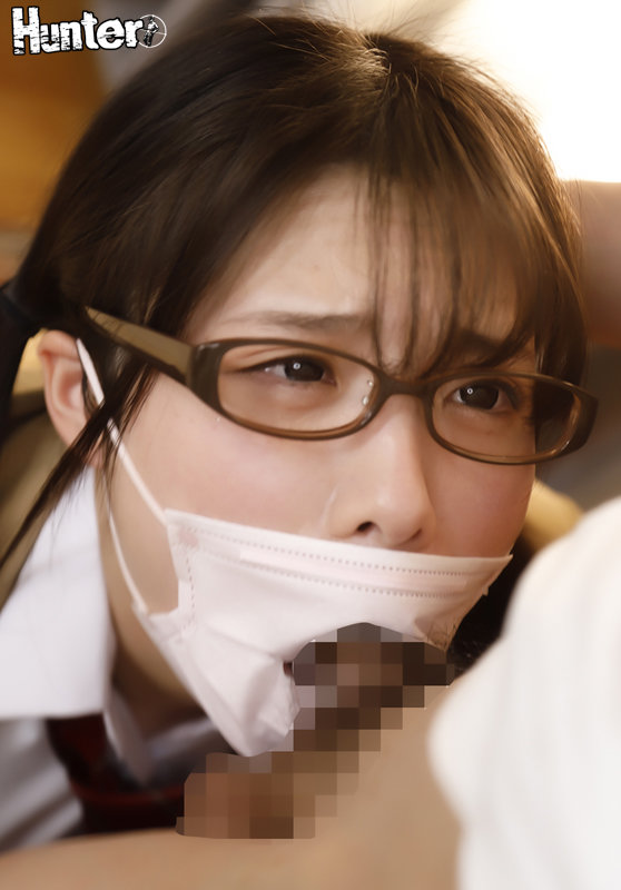 「待ってダメ挿っちゃうよ」「マスク越しだったらフェラにならないからいい？」マスク越しに勃起チ○ポを突き刺しモゴモゴジュボッ！口マンコに生挿入 - サンプル画像 - 4