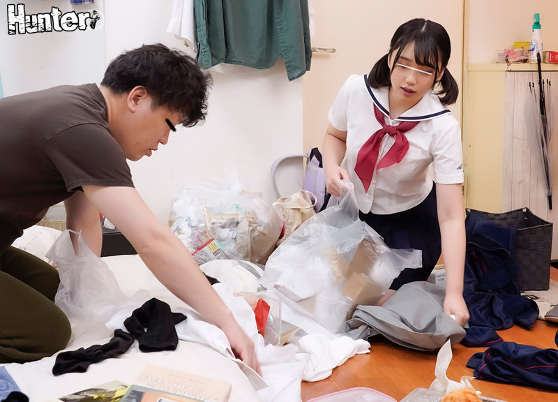 「おじさんとならいいよ」ワンルームに突然やってきた姪っ子が汚い家をお片付け！でもノーブラ乳首とプリケツが掃除をする度に見えてしまいフル勃起！ - サンプル画像 - 3