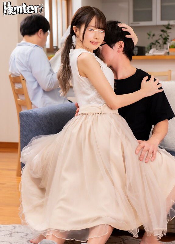 『あっダメ！激しく突いたらバレちゃう…』義妹がロングスカートの中でこっそり即ハメ要求！親の目の前でバレずにドキドキのこっそり連続イキ！3 - サンプル画像 - 5