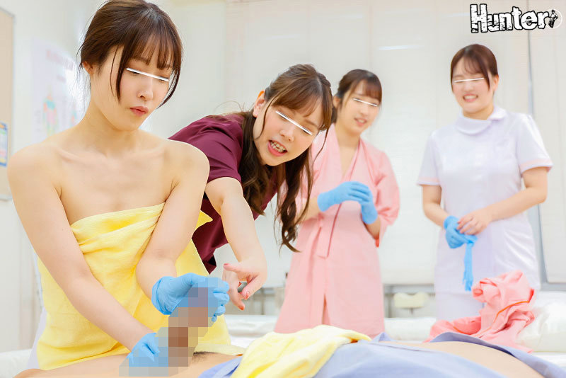 「えっ！？コレが演習！？」看護専門学校に入学したら男はボク1人！？校内演習は胸やお尻が無防備に見えるし触られるから当然フル勃起！ - サンプル画像 - 4