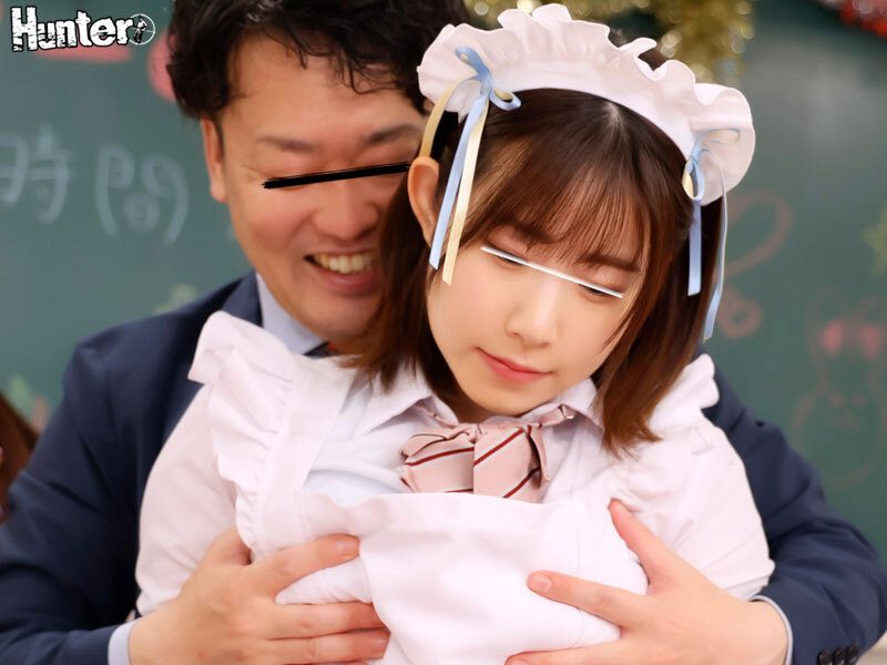 3年C組の文化祭の模擬店は時間停止カフェ いつでもストップ！いつでもセクハラできる時間停止カフェはパンチラ見てもおっぱい触ってもキスしても… - サンプル画像 - 3