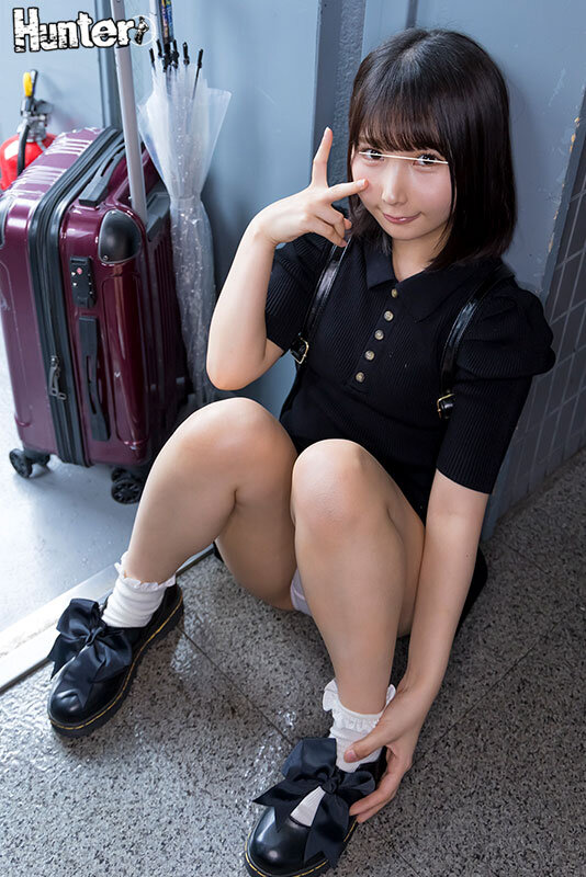 上京したての家出娘をヤリ部屋に泊めてヤリチンたちがローテーションで10時間連続で何度も何度もハメたら人格崩壊イキ！2 - サンプル画像 - 1