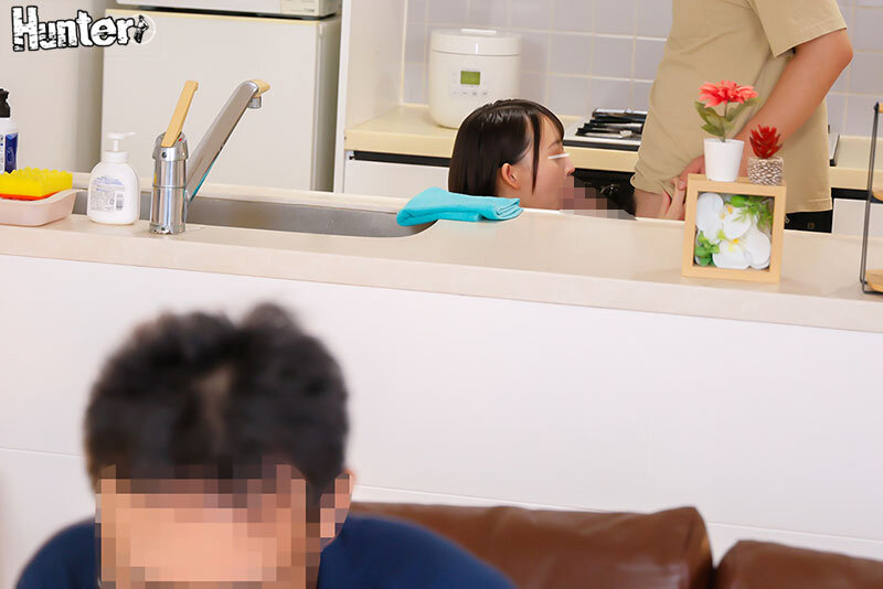 どう考えても親父と釣り合わない義母！美人過ぎて若過ぎる義母の本当の狙いはボク！勃起できなくなった親父の目を盗んではボクと時短種付けセックス - サンプル画像 - 3