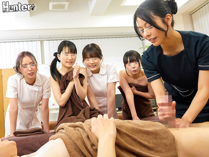 「えっ！？コレが実習？」エステ専門学校に入学したら男はボク1人！実習はタオル1枚の女子の体を触りまくり！ボクの股間は触られまくりでフル勃起5 - サンプル画像 - 3