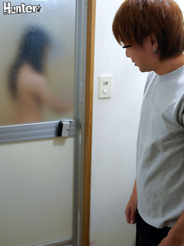 「すいません…お風呂貸してください…」隣人のバツイチ女性が濡れ髪でやってきた！給湯器の故障でお風呂を貸したらエッチすぎる身体を見てしまい… - サンプル画像 - 5