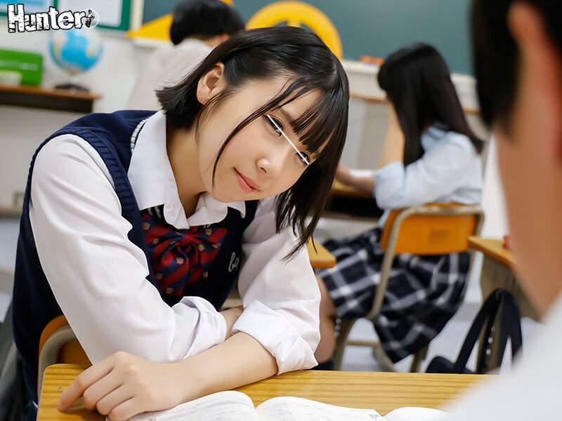 『中に出していいよ！』『他に出す所ある？』『どうする？我慢できる？』ロングスカート内でこっそり挿入しちゃう小悪魔女子は夜行バス、電車、… - サンプル画像 - 7