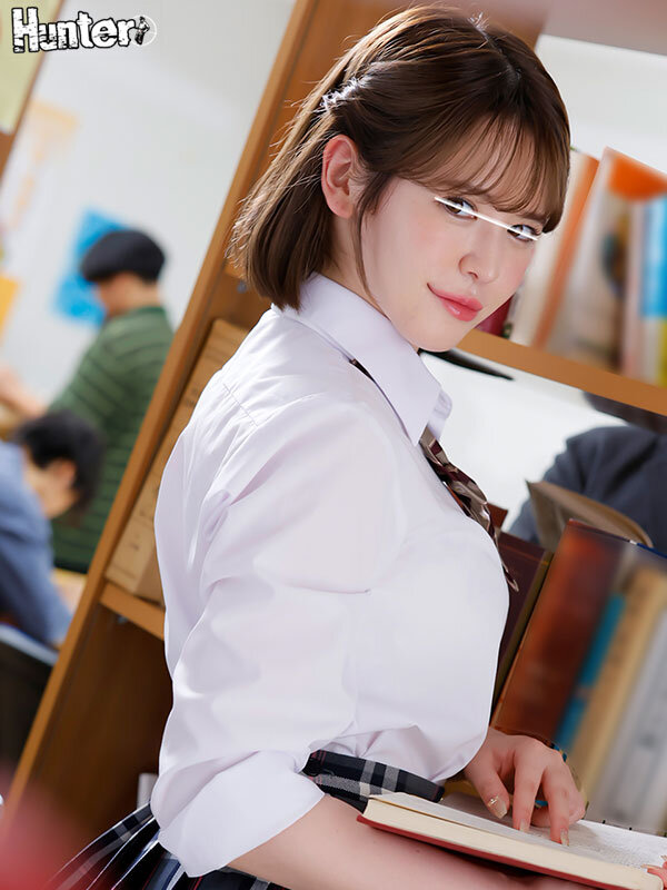 見逃さないで！ヤリたがりのサイン。言葉なんていらない！やたらと視線を合わせてくる美女は100％ヤれる！！ - サンプル画像 - 5