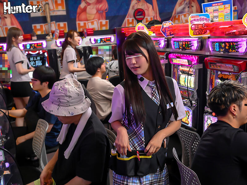 だれとでも定額挿れ放題！パチスロ編 その店は定額制で、遊び放題！挿れ放題！当たりを引けば店内にいる女性、ホールスタッフでもコーヒーレディ… - サンプル画像 - 2