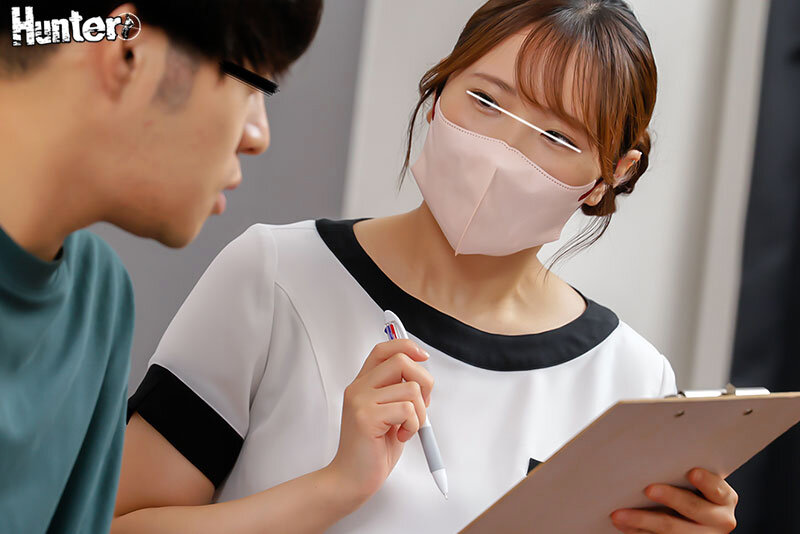 エッチな妄想が現実だった！脱毛クリニックに行ったらセクシーな女性スタッフが真面目に仕事するフリしてボクのVIOをわざと刺激！ムダ毛以外も… - サンプル画像 - 3