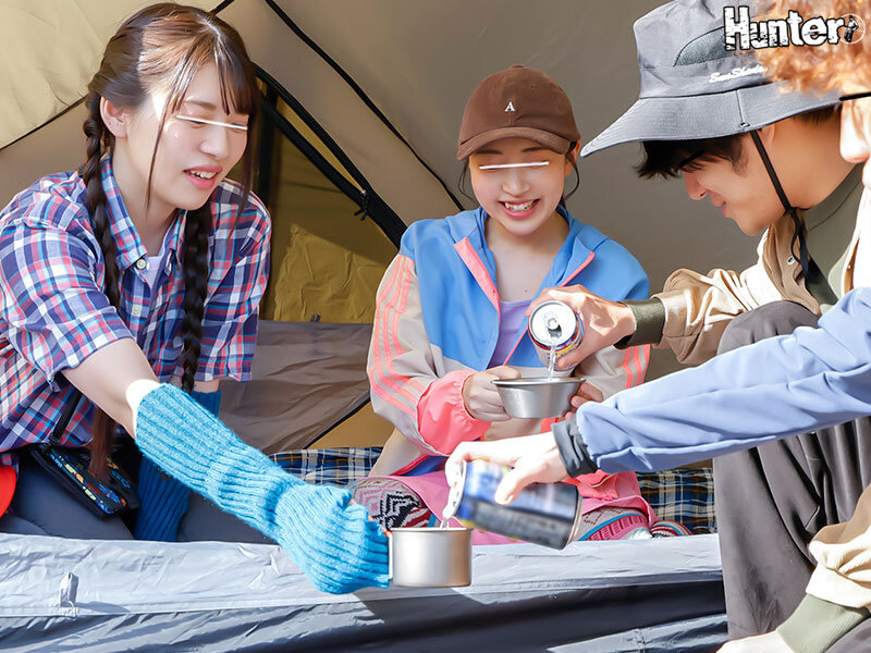 山奥のキャンプ場で乱交・乱交・大乱交！初心者キャンパー女子たちの手伝いをすることになったボク。奇跡的にこっそりエッチな展開！と思いきや更に - サンプル画像 - 3