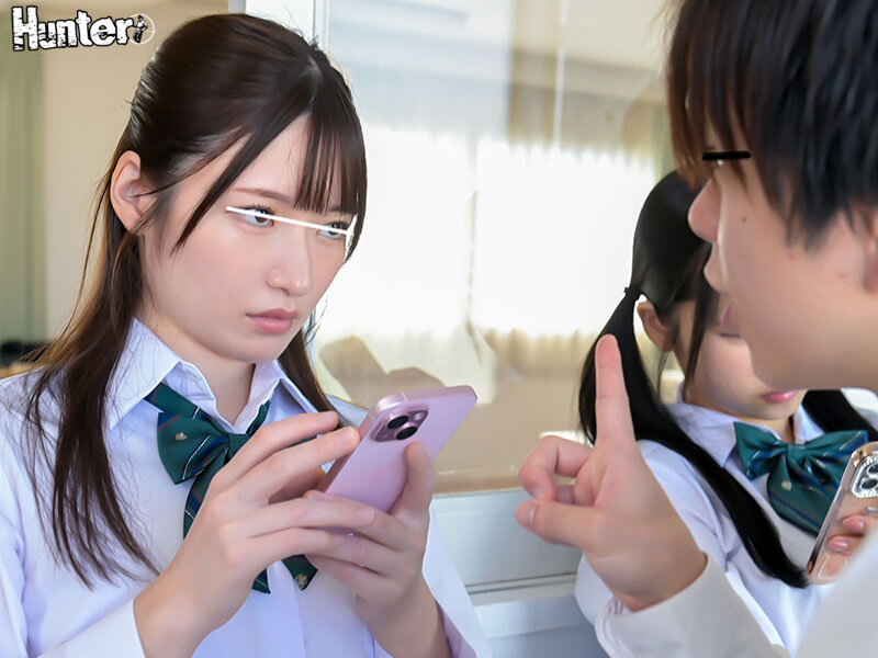 校内立ちんぼ女子〇生2！ホ別1.5？校内でヤレばホテル代無料！交渉次第でNNOK！援交・パパ活する女子たちは最近公園で取り締まりが厳しく… - サンプル画像 - 4