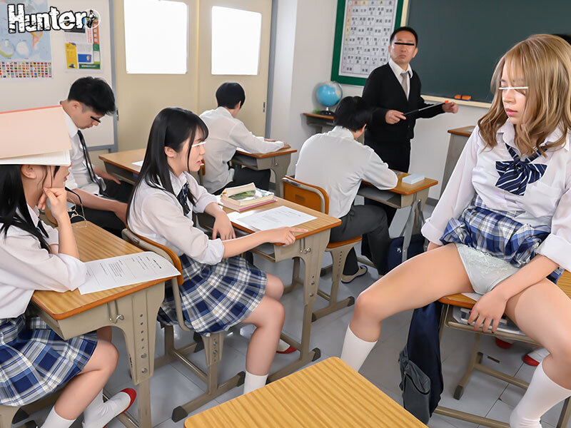 【新感覚時間停止AV】時間停止×心の声 エロ漫画の様に時間が止まっている女子たちの心の声が聞こえてくる！「えっ？待って！私…時間止まってる？でも意識はある」この学校には 『場所』によって時間を自在に止める事が出来る神装置が存在した！！ - サンプル画像 - 3