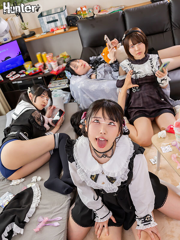 ボクの部屋はいつの間にかワケあり家出地雷系女子たちの溜まり場！ゴムさえ付ければHは決して嫌がらないし文句言わない！でも気持ち良くないのかほぼ無反応！でも無許可ナマSEXしたらアへ顔でイキまくって中出し懇願！！ - サンプル画像 - 1