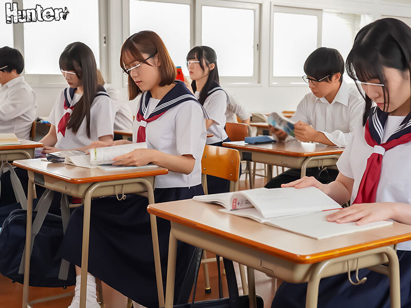 教えて！ヤリマンGAL先生！進学校に新しく赴任したのはスタイル抜群ギャル先生！ガリ勉だらけの教室で明らかに場違い！しかしこの先生、勉強は教えられないけどセックス偏差値激高で生徒のエッチな性の悩みを解決！真面目女子も先生に感化されてしまってヤリマン化！ - サンプル画像 - 2